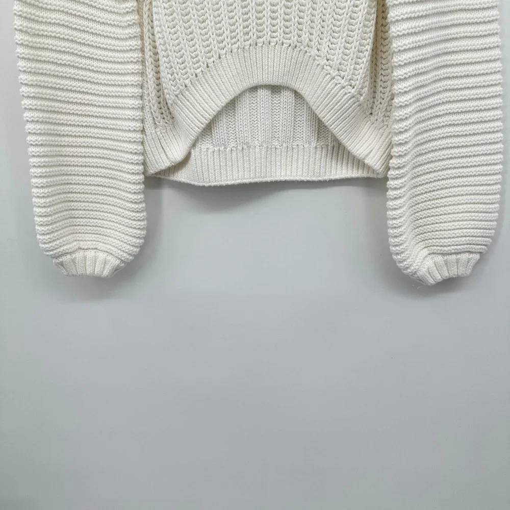 Free People Pullover Sweater Size Medium Slouchy Chunky Knit Hi Low Quiet Luxury